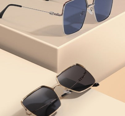 Women's Gold Frame Polarized Sunglasses LS322