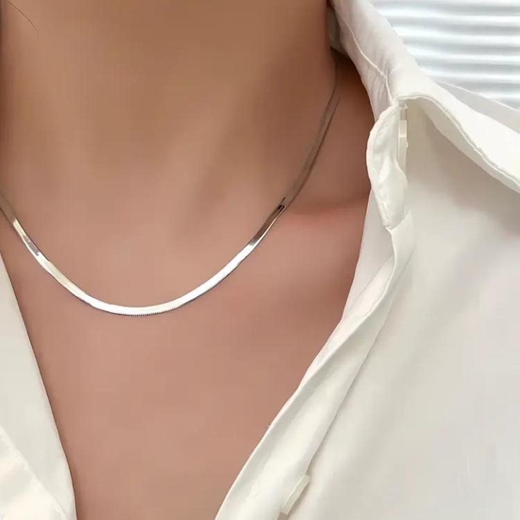 Silver Chain for Women Office Wear Elegant Design