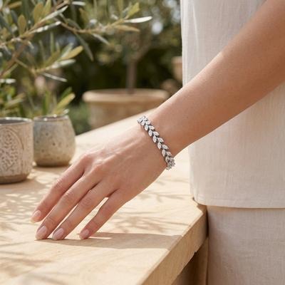 Zircon Rice Bracelet for Women, Silver, Wicker Leaf Design